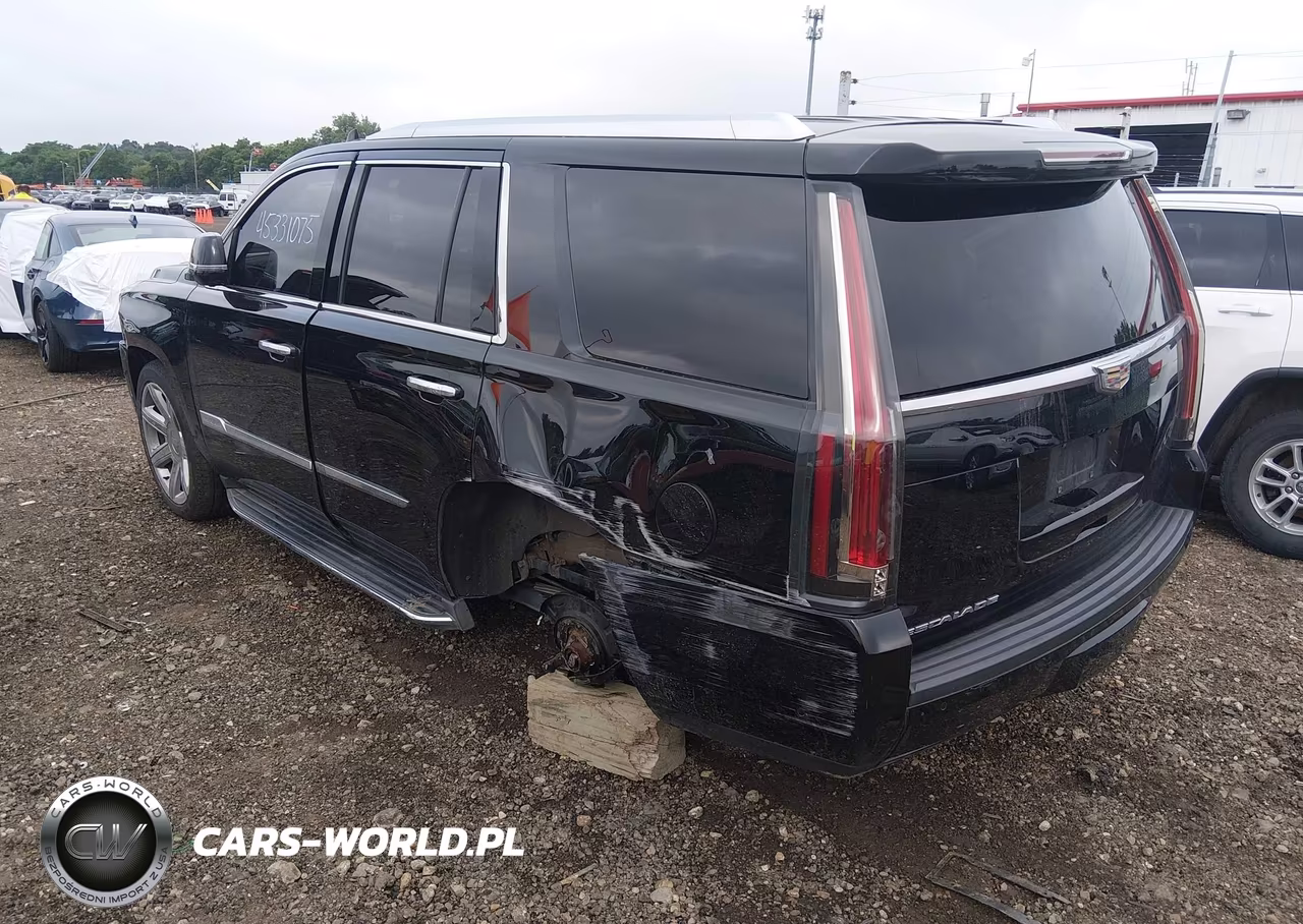 2017 Cadillac Escalade Luxury VIN:1GYS4BKJ3HR362517 - 3