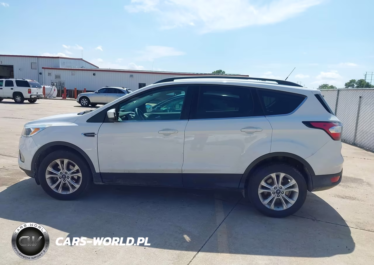 2018 Ford Escape Se VIN:1FMCU0GD8JUA76162 - 14