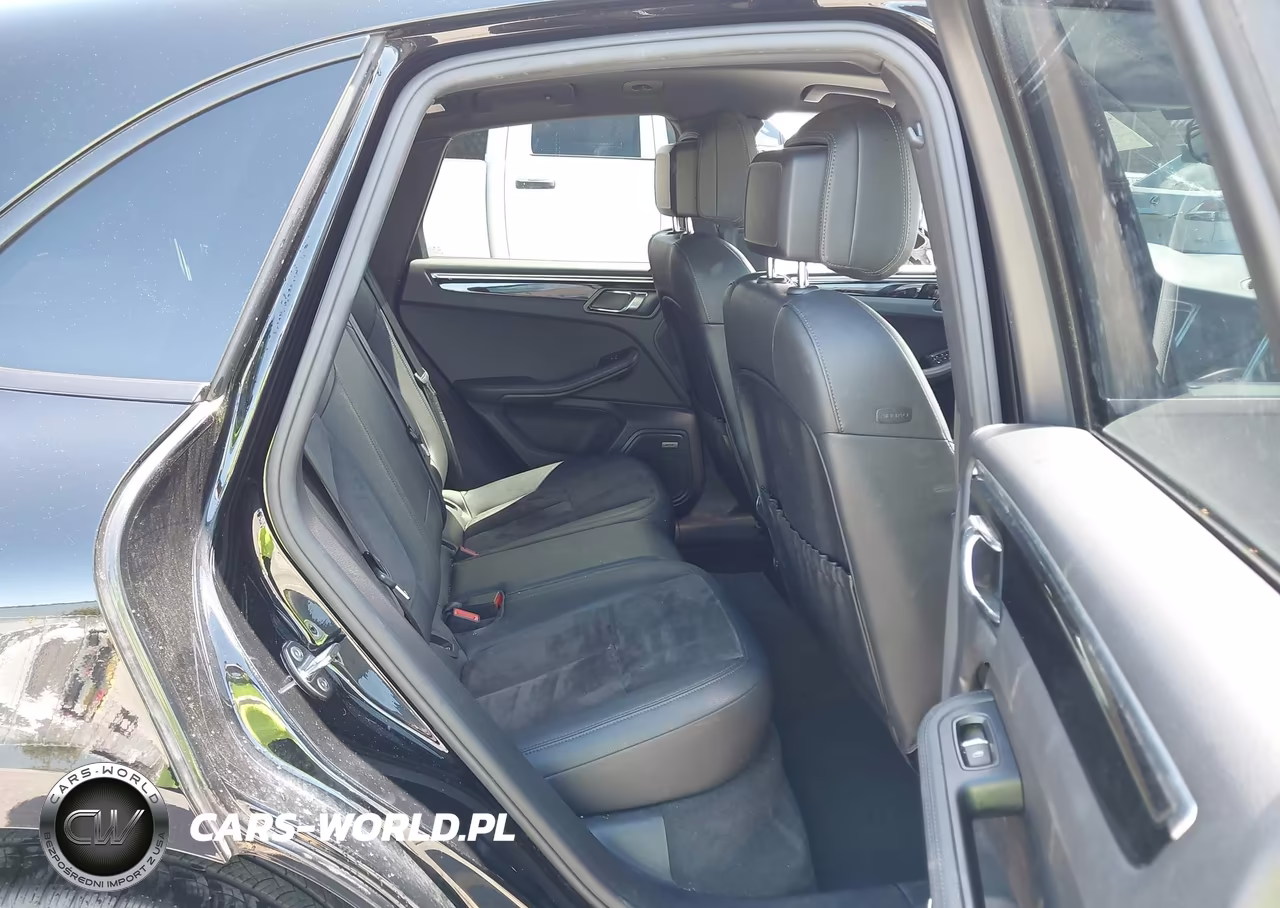 2018 Porsche Macan Sport Edition VIN:WP1AA2A54JLB16582 - 8