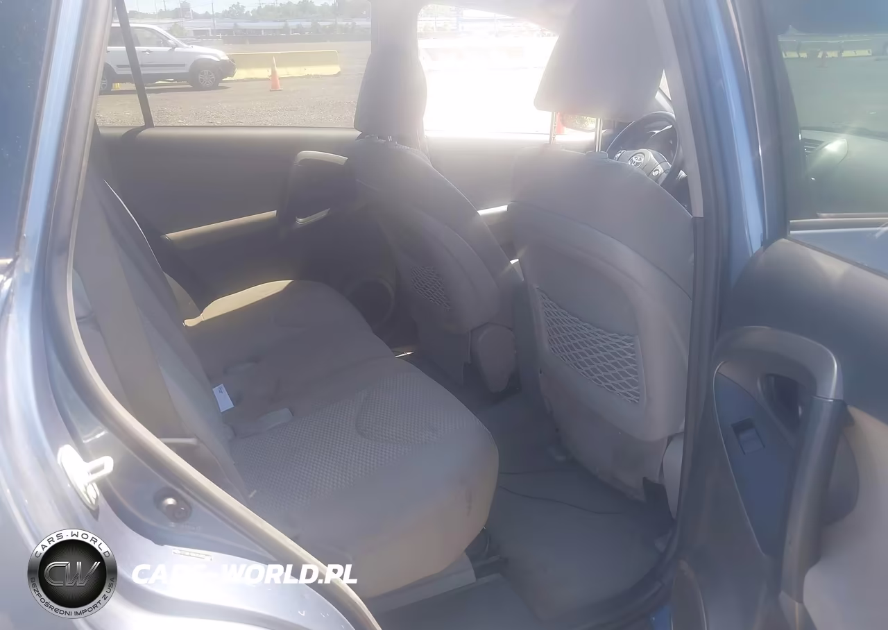 2012 Toyota Rav4 VIN:2T3BF4DV3CW203467 - 8