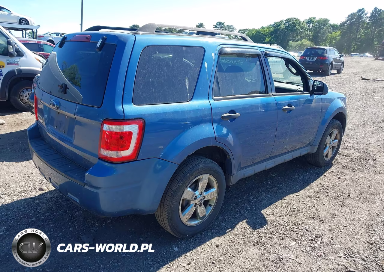 2009 Ford Escape Xlt VIN:1FMCU03719KB28402 - 4