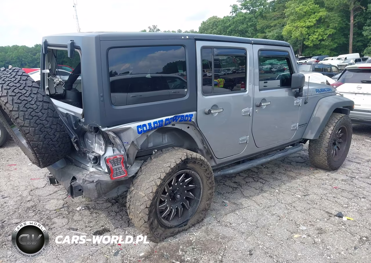 2016 Jeep Wrangler Unlimited Rubicon VIN:1C4BJWFG2GL231925 - 4