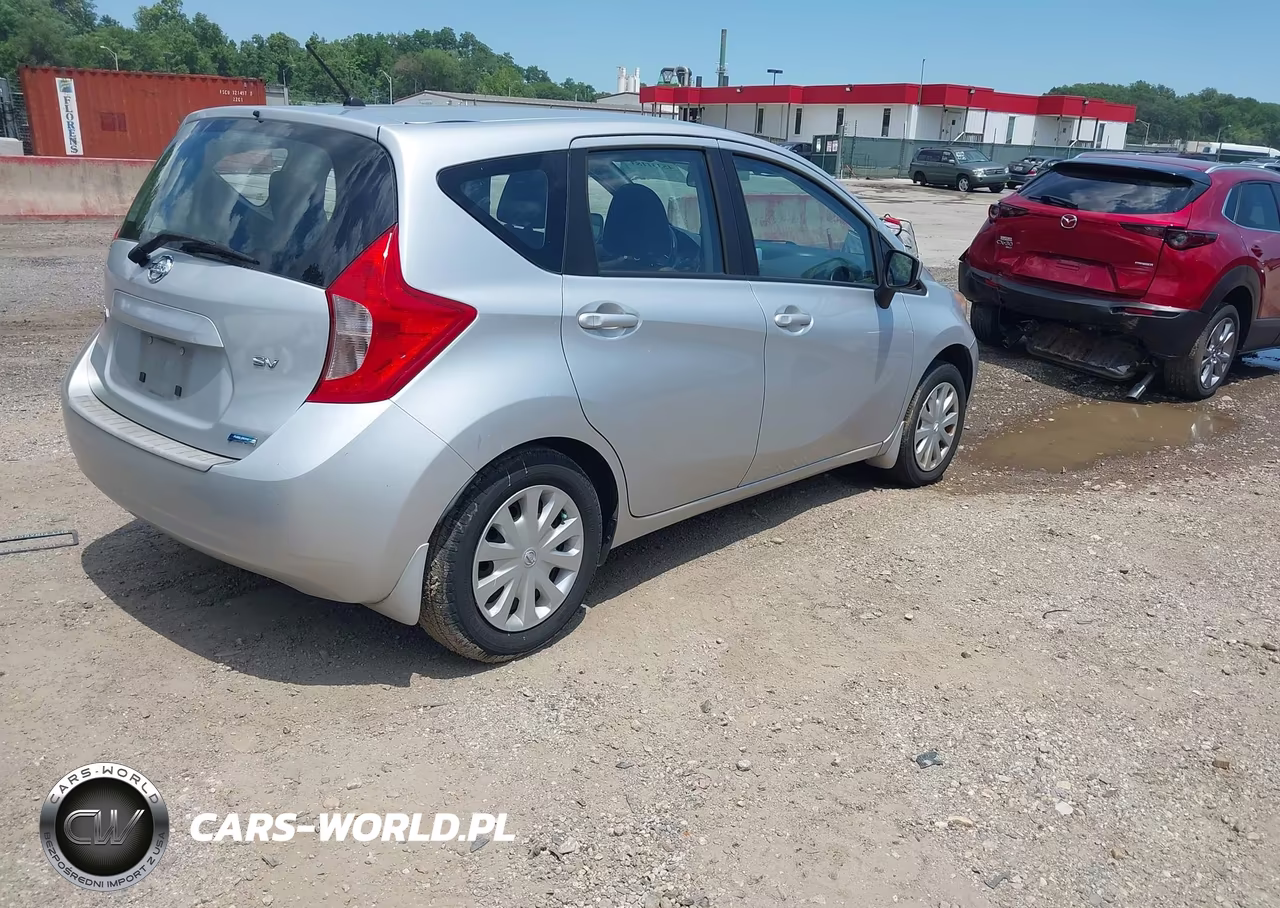 2015 Nissan Versa Note Sv VIN:3N1CE2CP5FL390434 - 4
