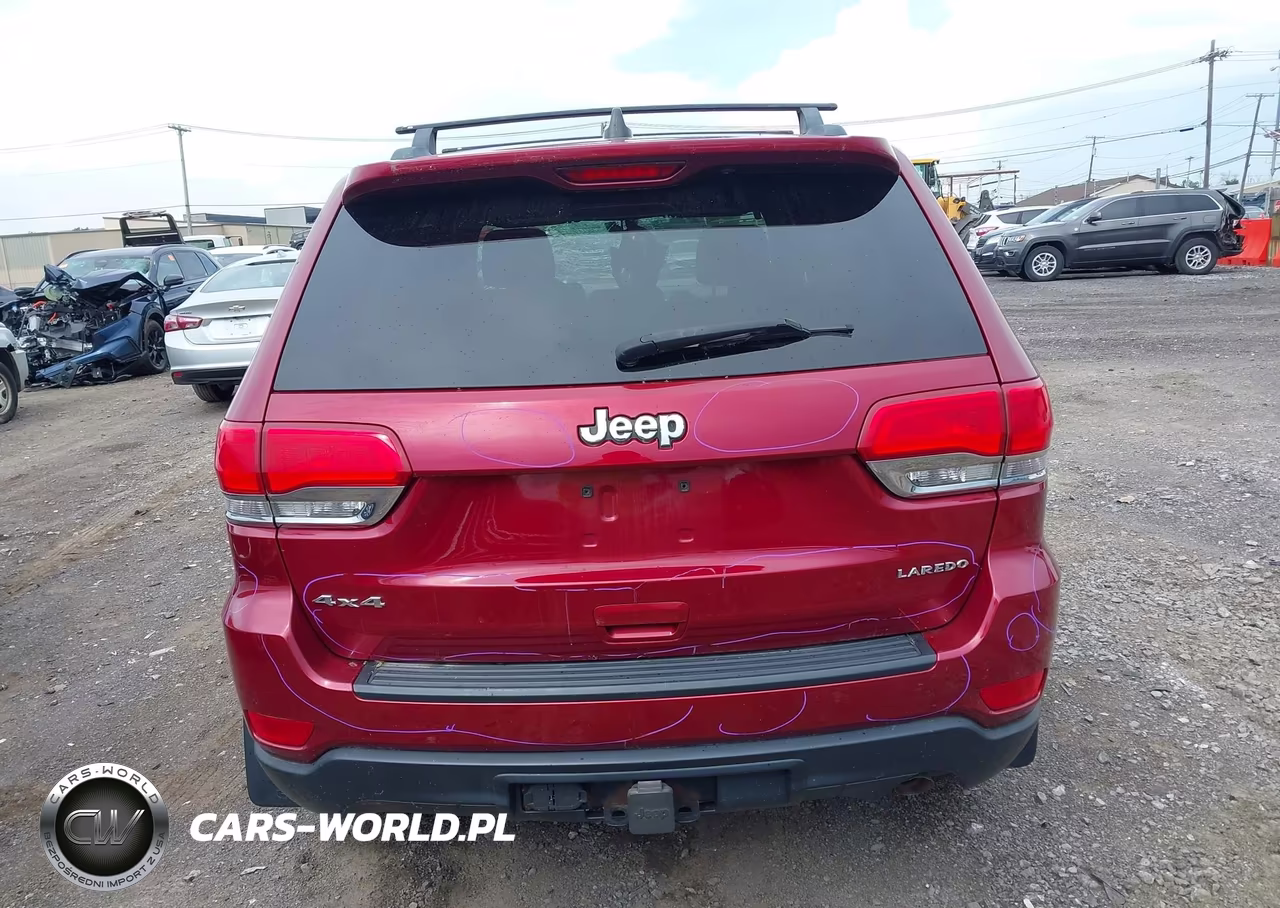2015 Jeep Grand Cherokee Laredo VIN:1C4RJFAG0FC942575 - 16