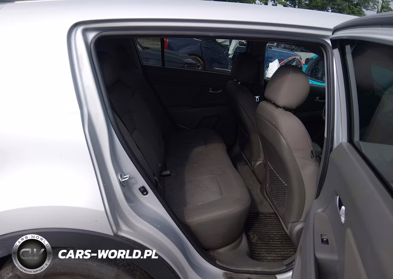 2014 Kia Sportage Lx VIN:KNDPBCAC5E7631098 - 8