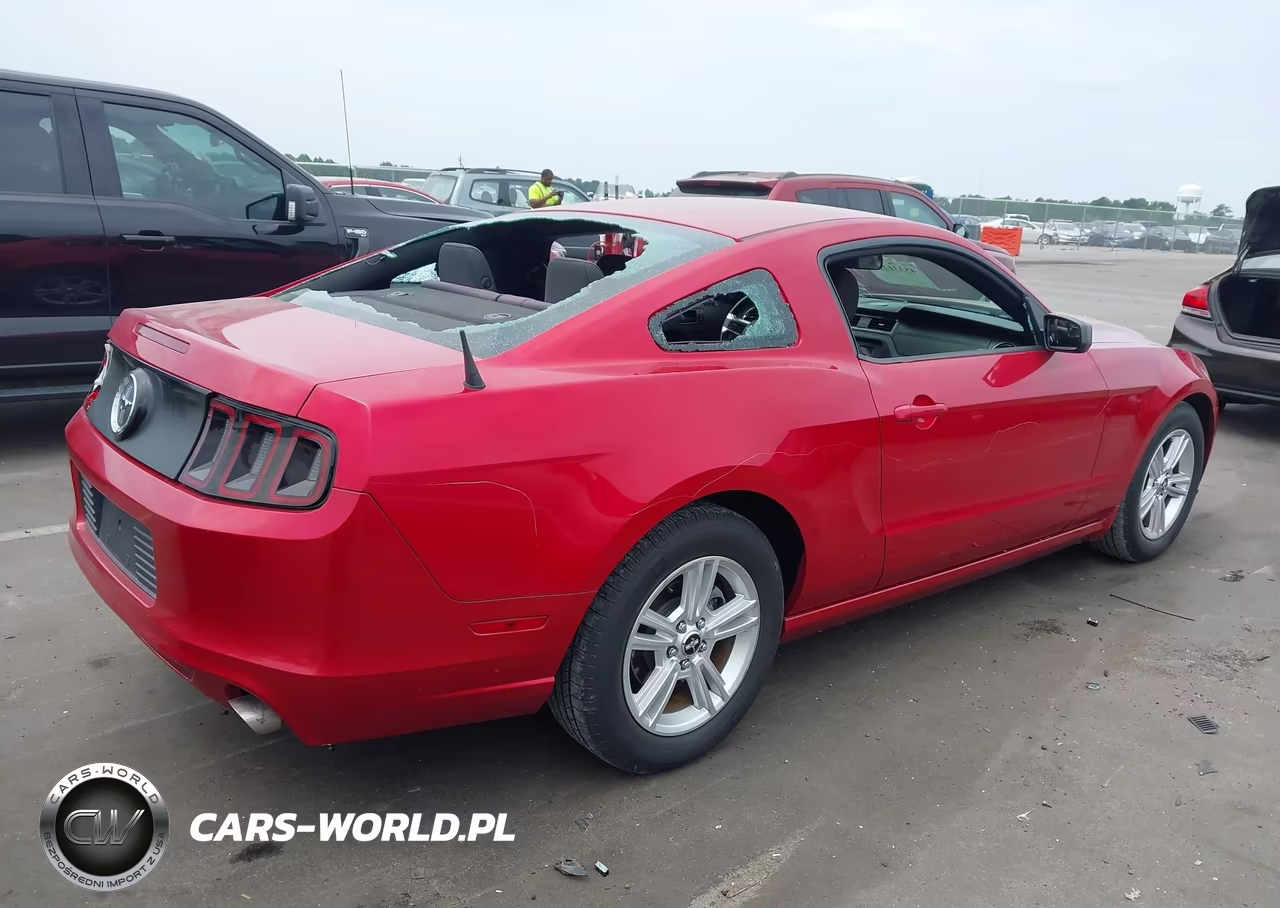 2013 Ford Mustang V6 VIN:1ZVBP8AM5D5274059 - 4