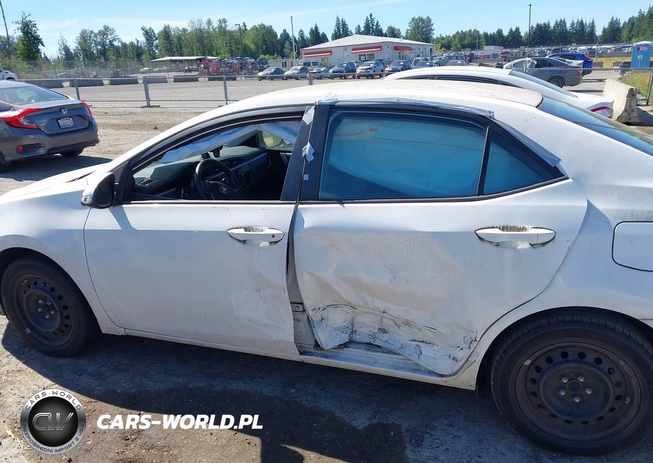2015 Toyota Corolla S VIN:5YFBURHEXFP298198 - 14