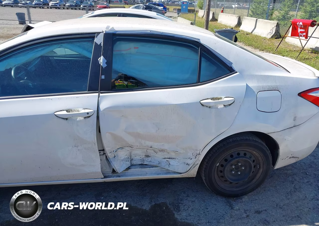 2015 Toyota Corolla S VIN:5YFBURHEXFP298198 - 6