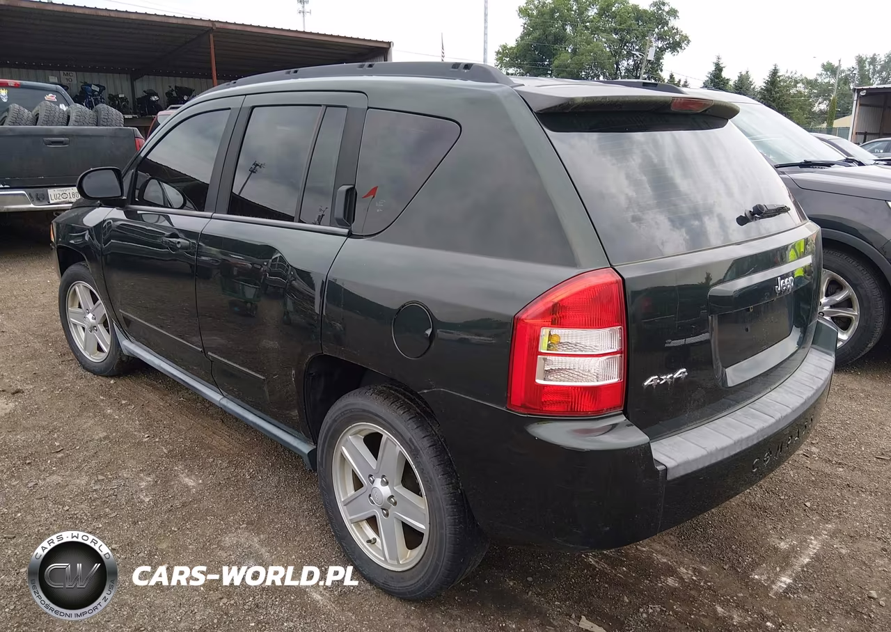 2010 Jeep Compass Sport VIN:1J4NF4FB6AD611689 - 3