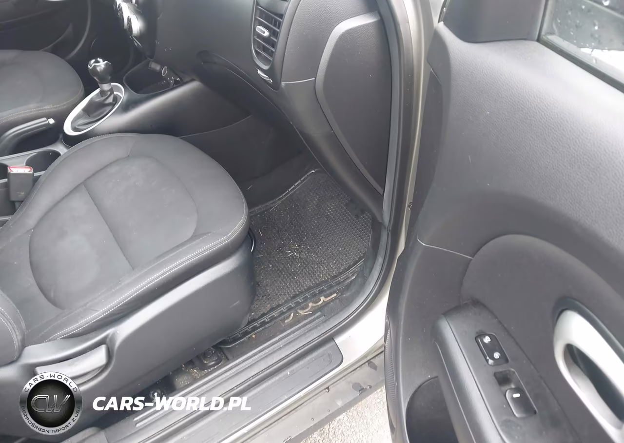 2016 Kia Soul VIN:KNDJN2A26G7242701 - 5
