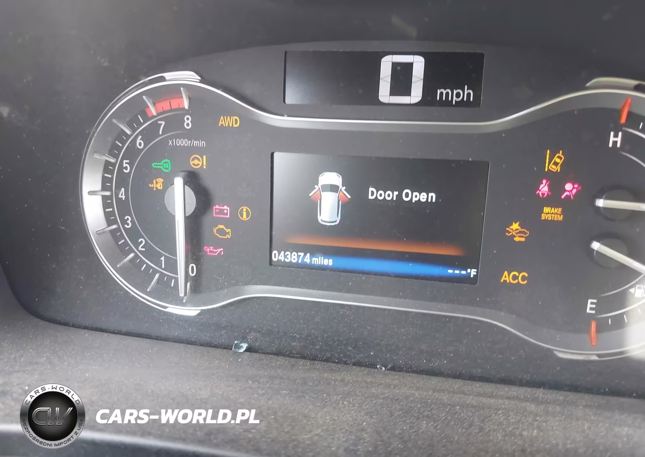 2018 Honda Pilot Touring VIN:5FNYF6H98JB005649 - 7