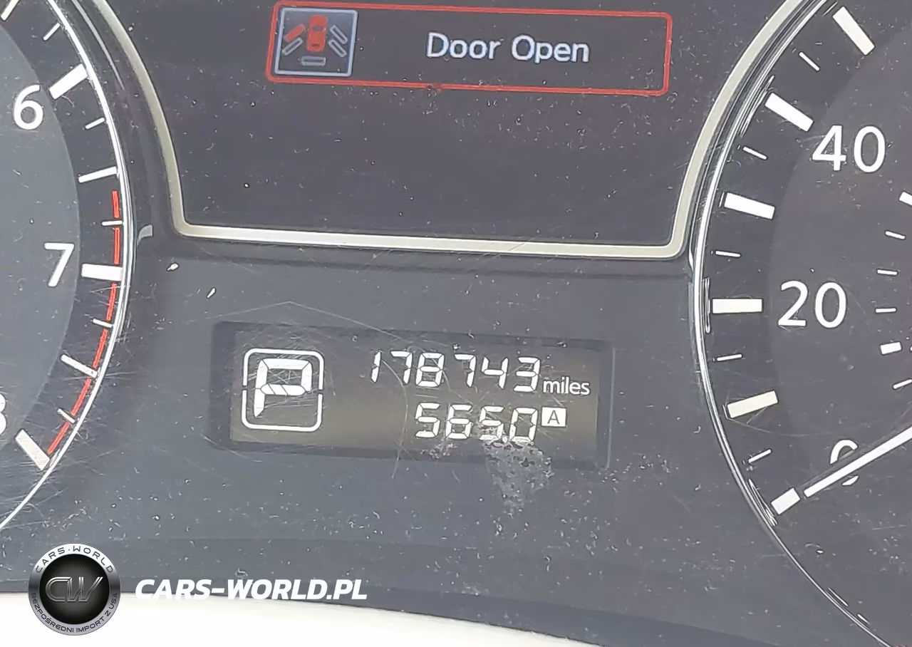 2015 Nissan Pathfinder Platinum-S-Sl-Sv VIN:5N1AR2MN3FC683181 - 15