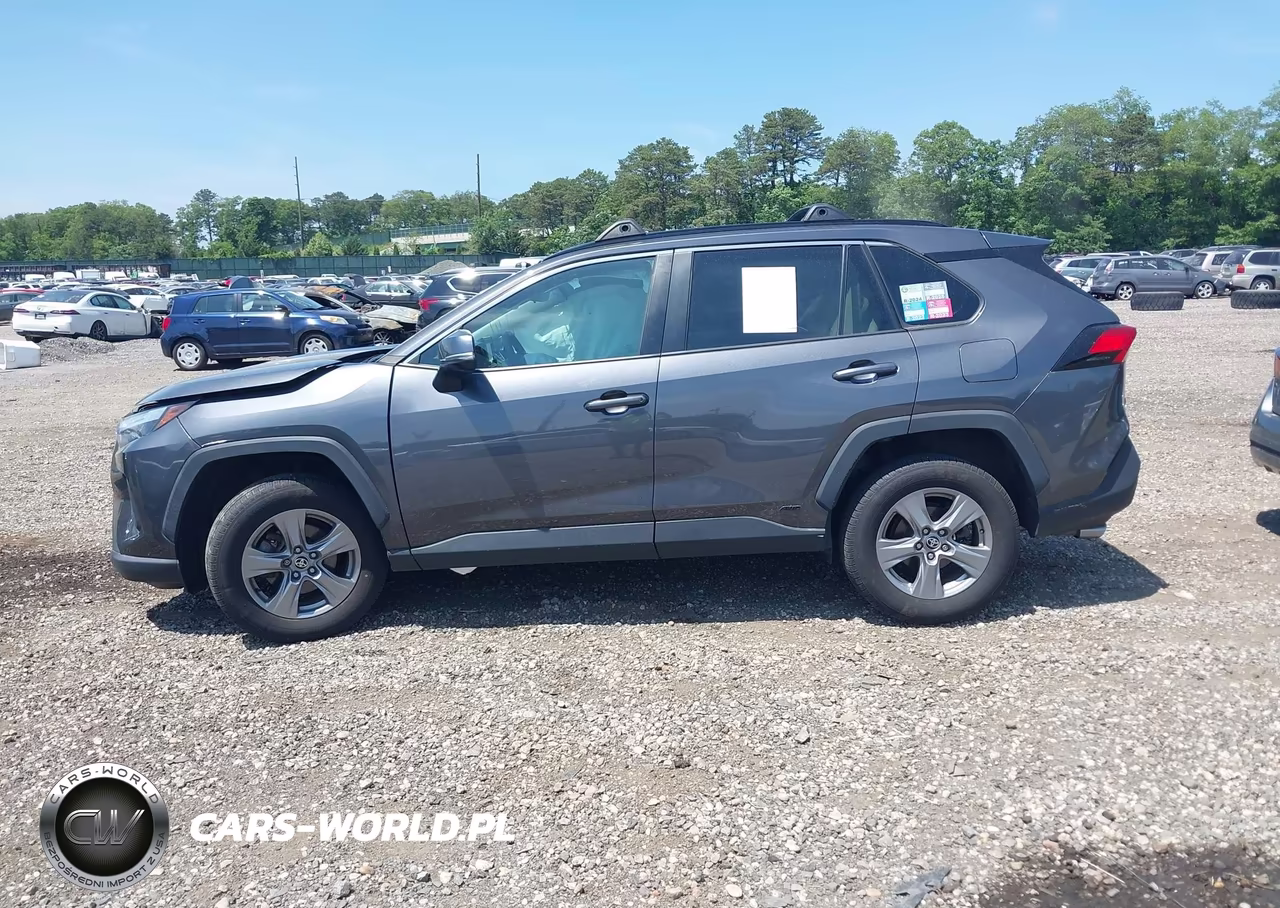 2022 Toyota Rav4 Hybrid Xle VIN:4T3RWRFV6NU060882 - 14