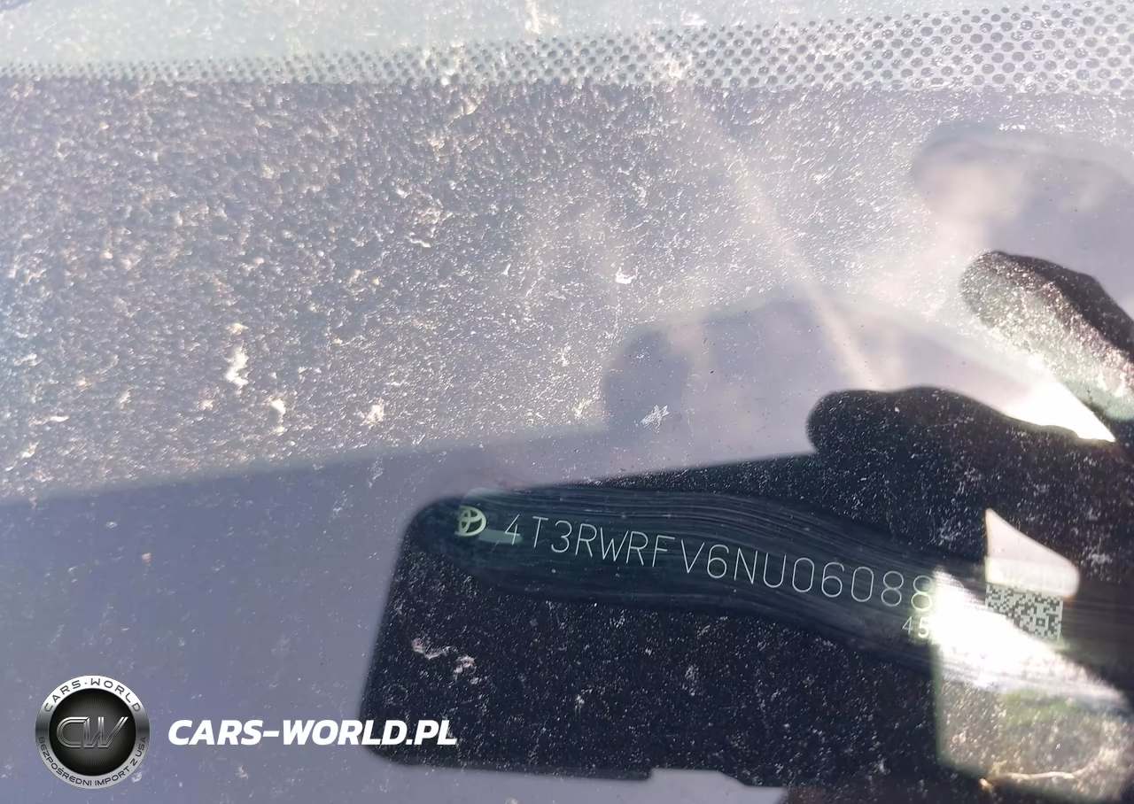 2022 Toyota Rav4 Hybrid Xle VIN:4T3RWRFV6NU060882 - 17