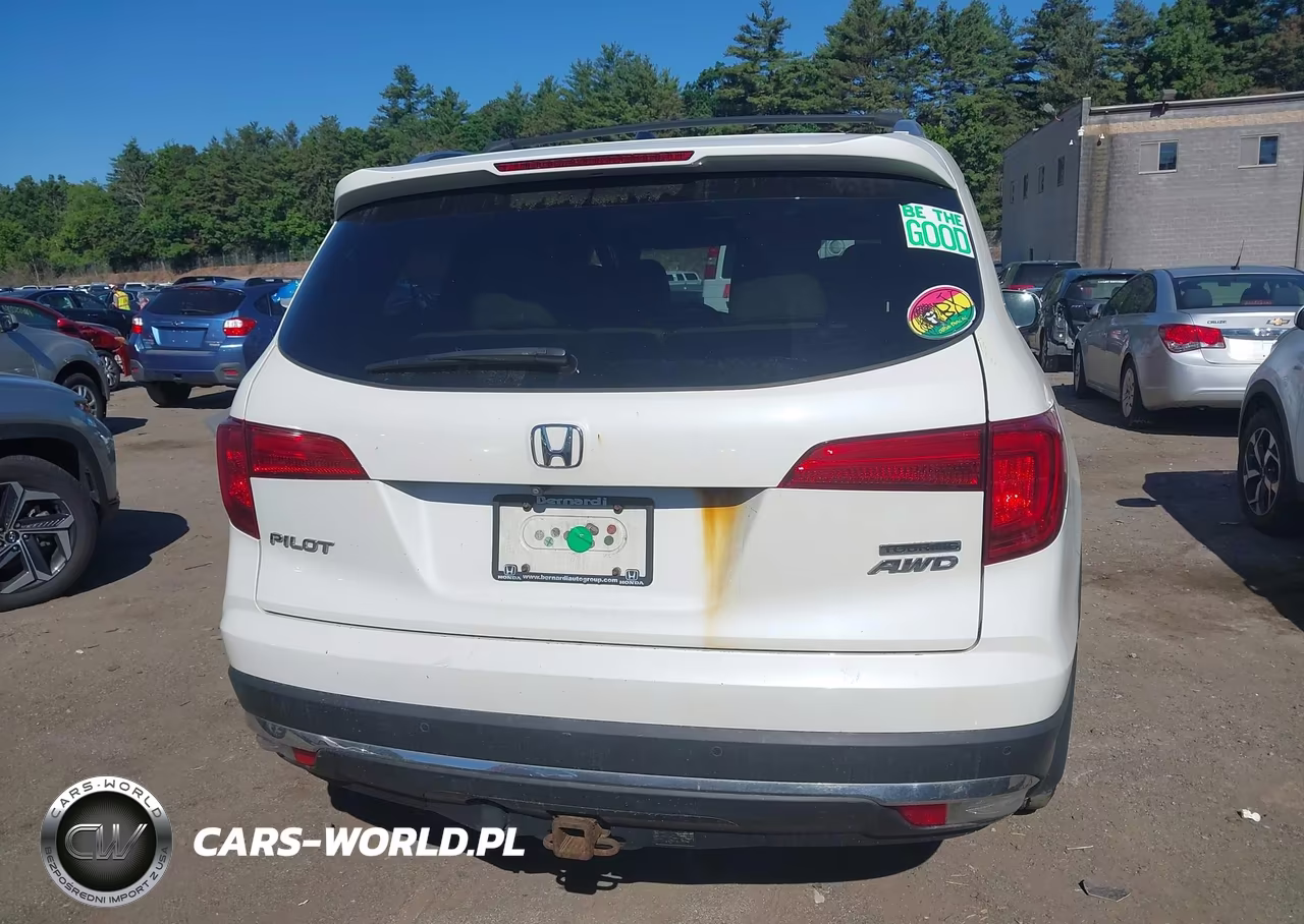 2016 Honda Pilot Touring VIN:5FNYF6H98GB048218 - 16