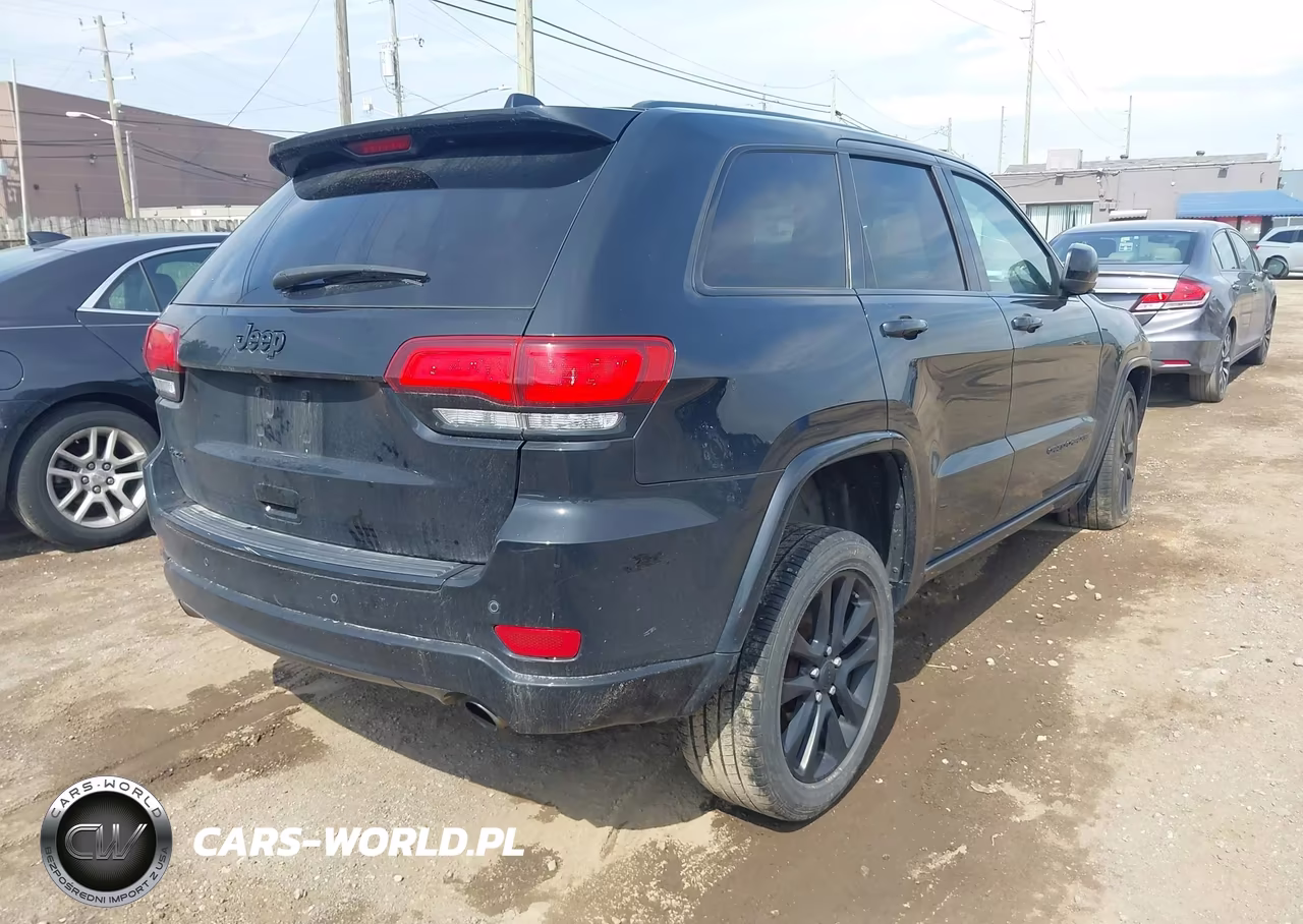2018 Jeep Grand Cherokee Altitude 4X4 VIN:1C4RJFAG8JC136203 - 4