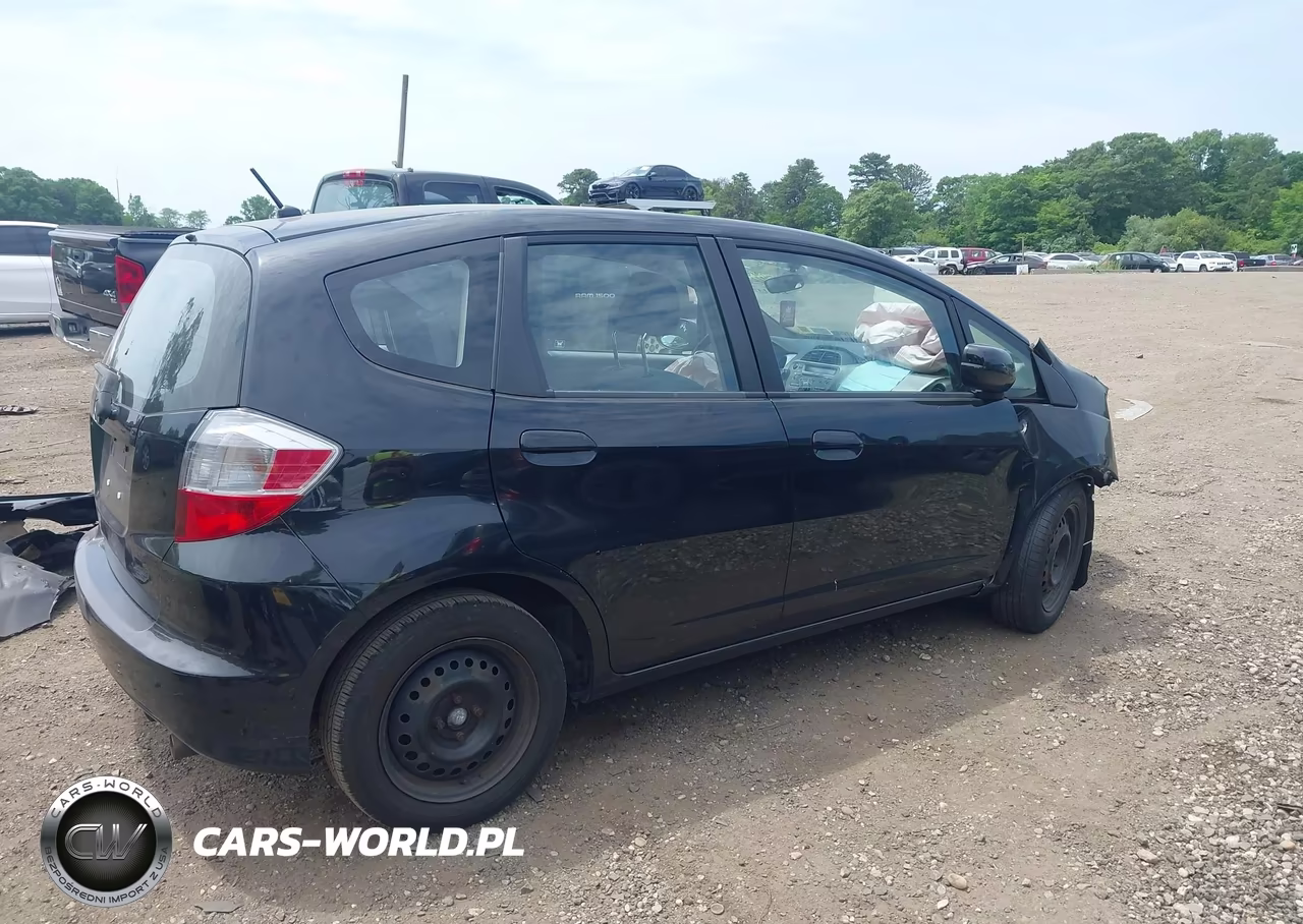 2012 Honda Fit VIN:JHMGE8H33CS001227 - 13