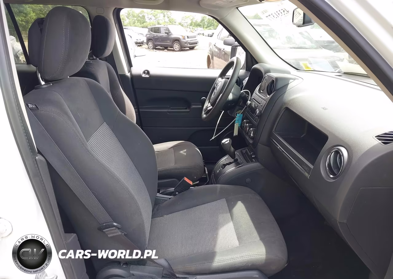 2016 Jeep Patriot Sport VIN:1C4NJPBB2GD784548 - 5