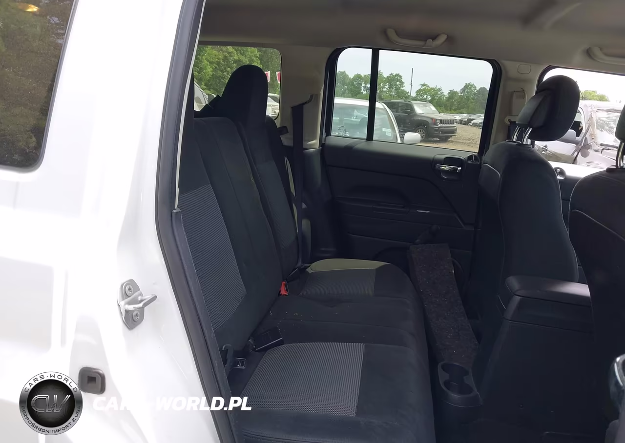 2016 Jeep Patriot Sport VIN:1C4NJPBB2GD784548 - 8