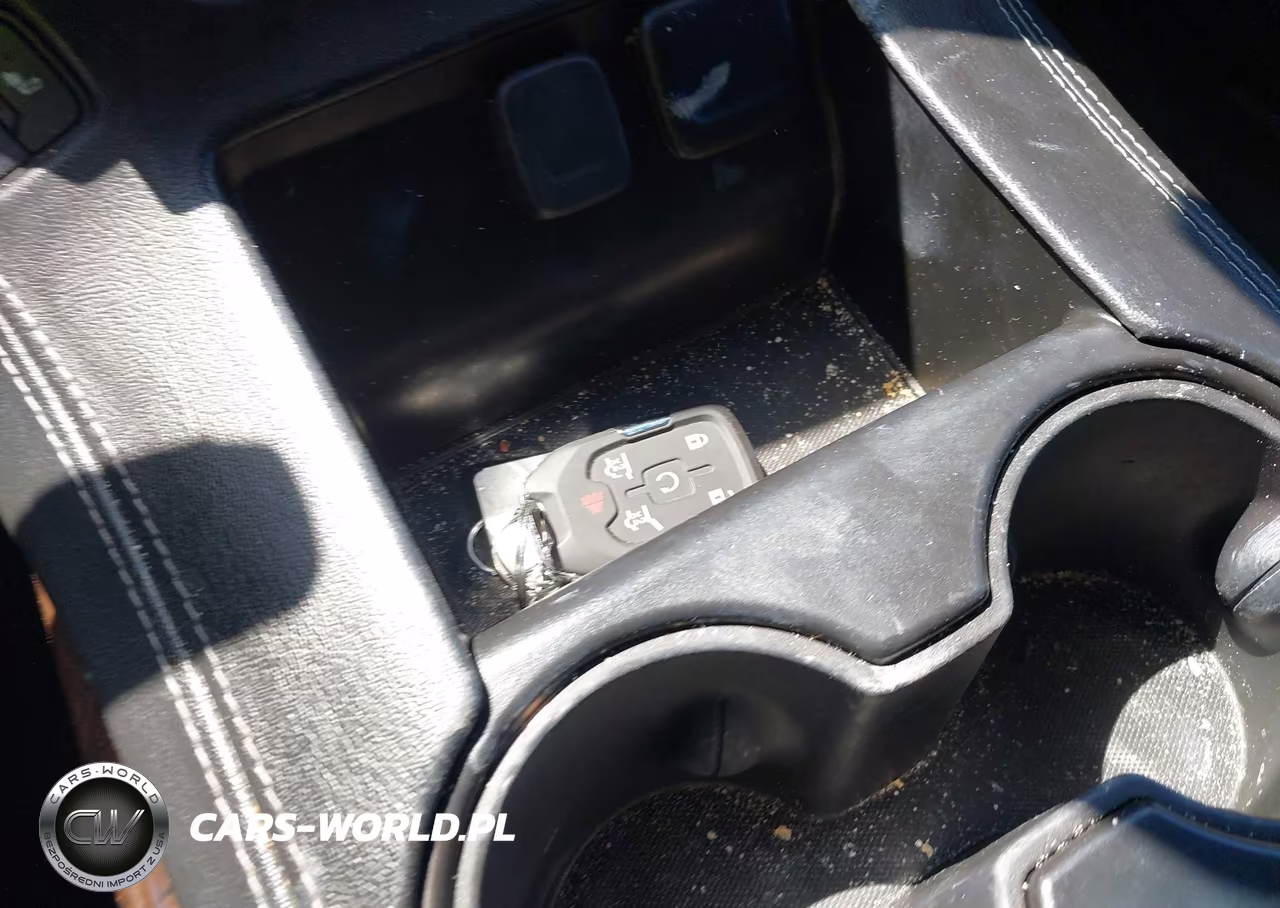 2019 Chevrolet Suburban Lt VIN:1GNSKHKC9KR151255 - 11