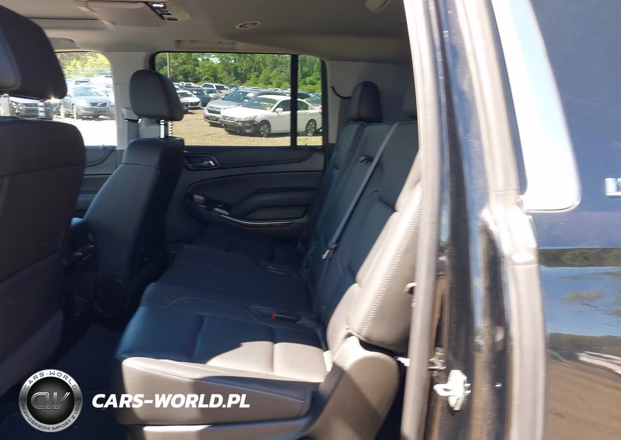 2019 Chevrolet Suburban Lt VIN:1GNSKHKC9KR151255 - 8