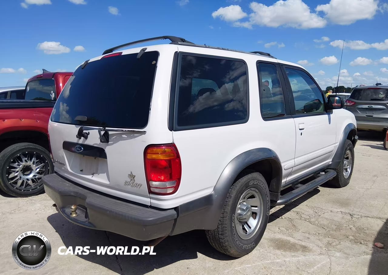 1998 Ford Explorer Sport VIN:1FMYU22X4WUC33017 - 4