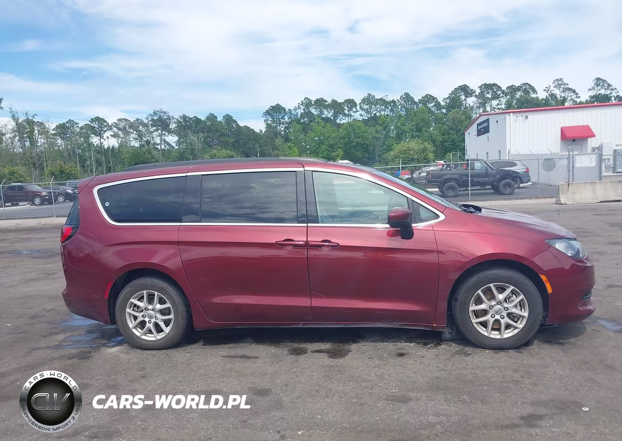 2021 Chrysler Voyager Lxi VIN:2C4RC1DG3MR547271 - 13