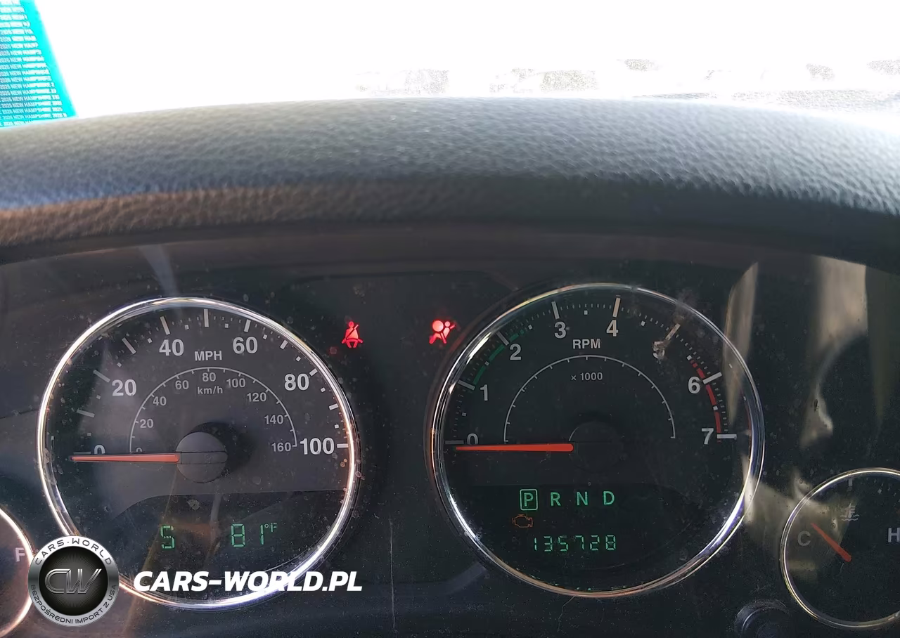 2011 Jeep Wrangler Unlimited Sport VIN:1J4BA3H15BL543781 - 7