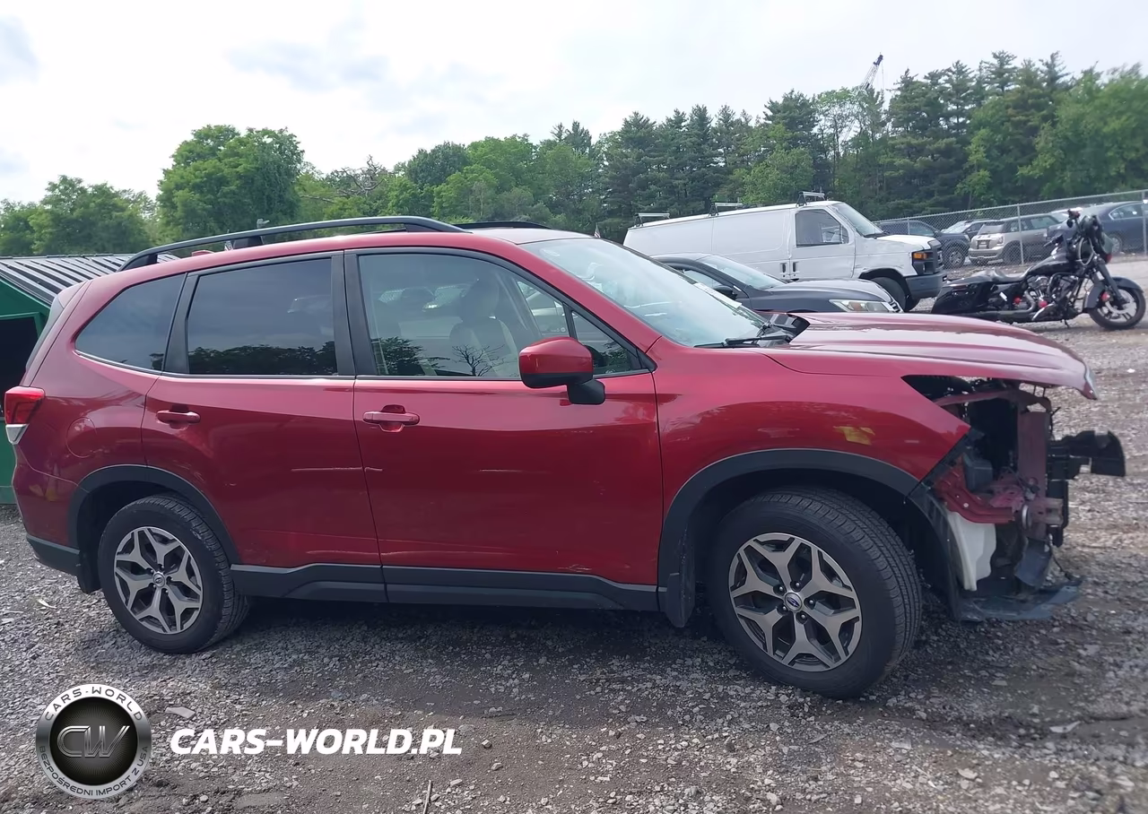2019 Subaru Forester Premium VIN:JF2SKAECXKH400424 - 13