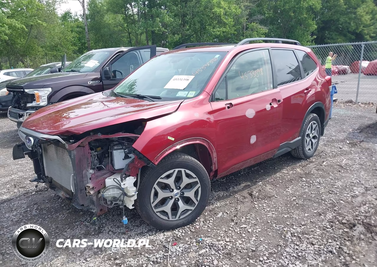 2019 Subaru Forester Premium VIN:JF2SKAECXKH400424 - 2