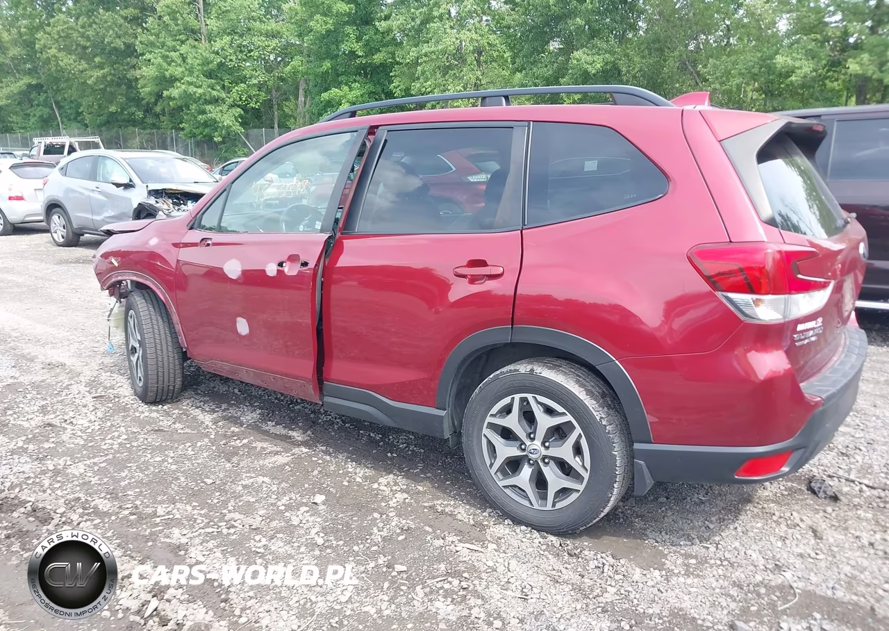 2019 Subaru Forester Premium VIN:JF2SKAECXKH400424 - 3