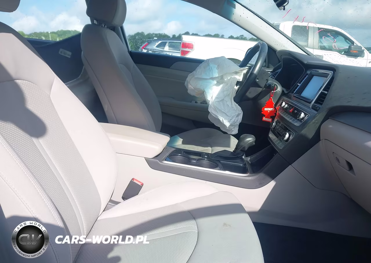 2018 Hyundai Sonata Sel VIN:5NPE34AF2JH651741 - 5