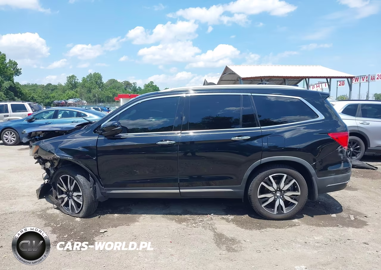 2019 Honda Pilot Touring VIN:5FNYF6H9XKB098319 - 13