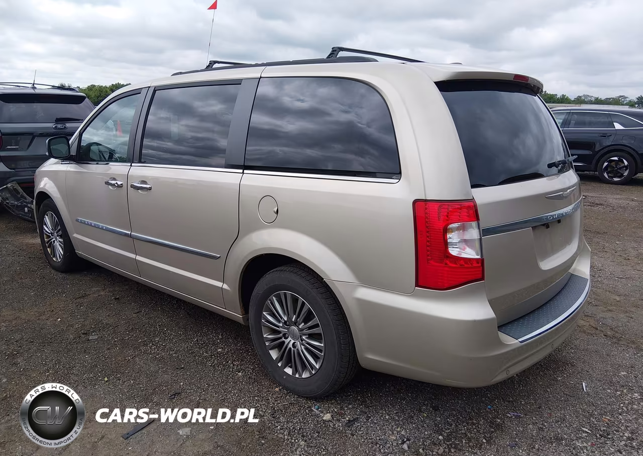 2014 Chrysler Town & Country Touring-L VIN:2C4RC1CG8ER232131 - 3