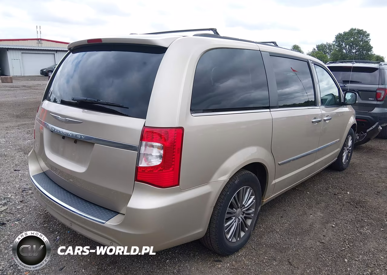 2014 Chrysler Town & Country Touring-L VIN:2C4RC1CG8ER232131 - 4