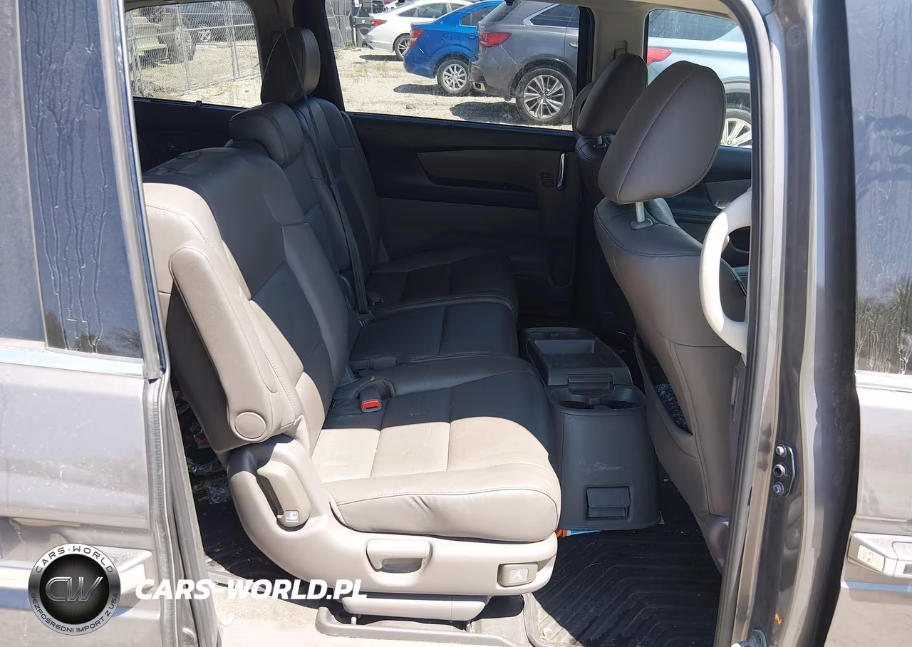 2015 Honda Odyssey Touring-Touring Elite VIN:5FNRL5H92FB112260 - 8