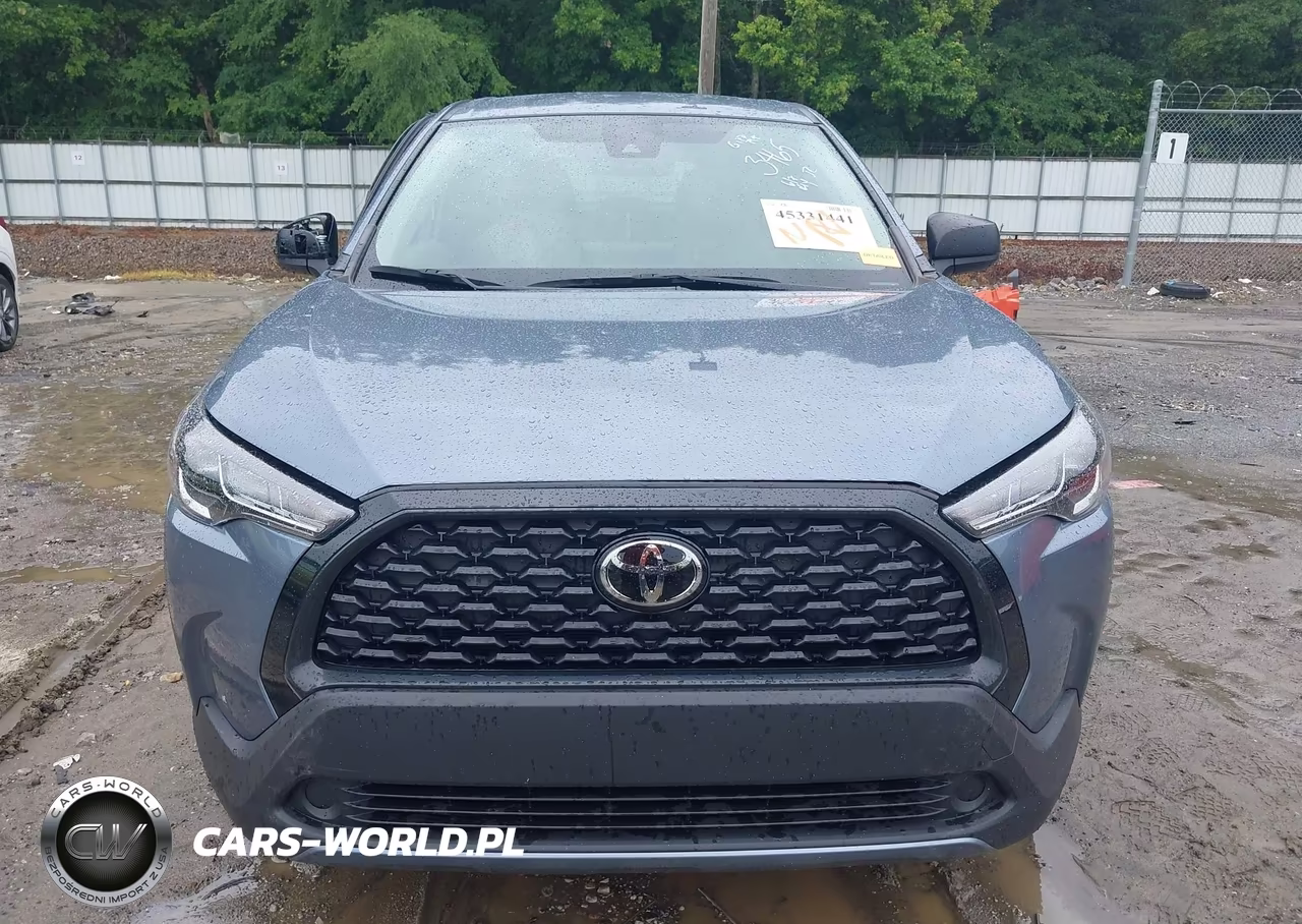 2022 Toyota Corolla Cross L VIN:7MUAAAAG7NV023465 - 11