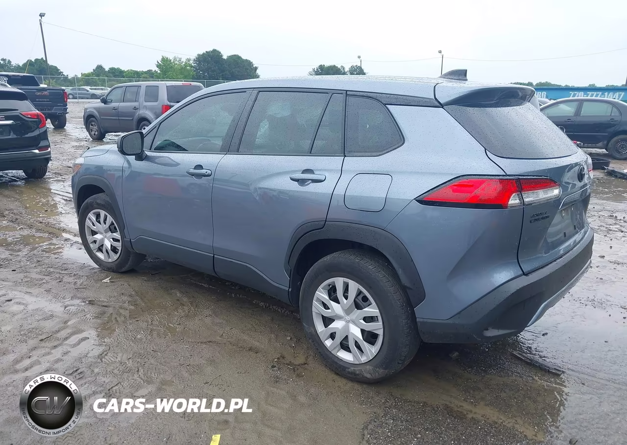 2022 Toyota Corolla Cross L VIN:7MUAAAAG7NV023465 - 3