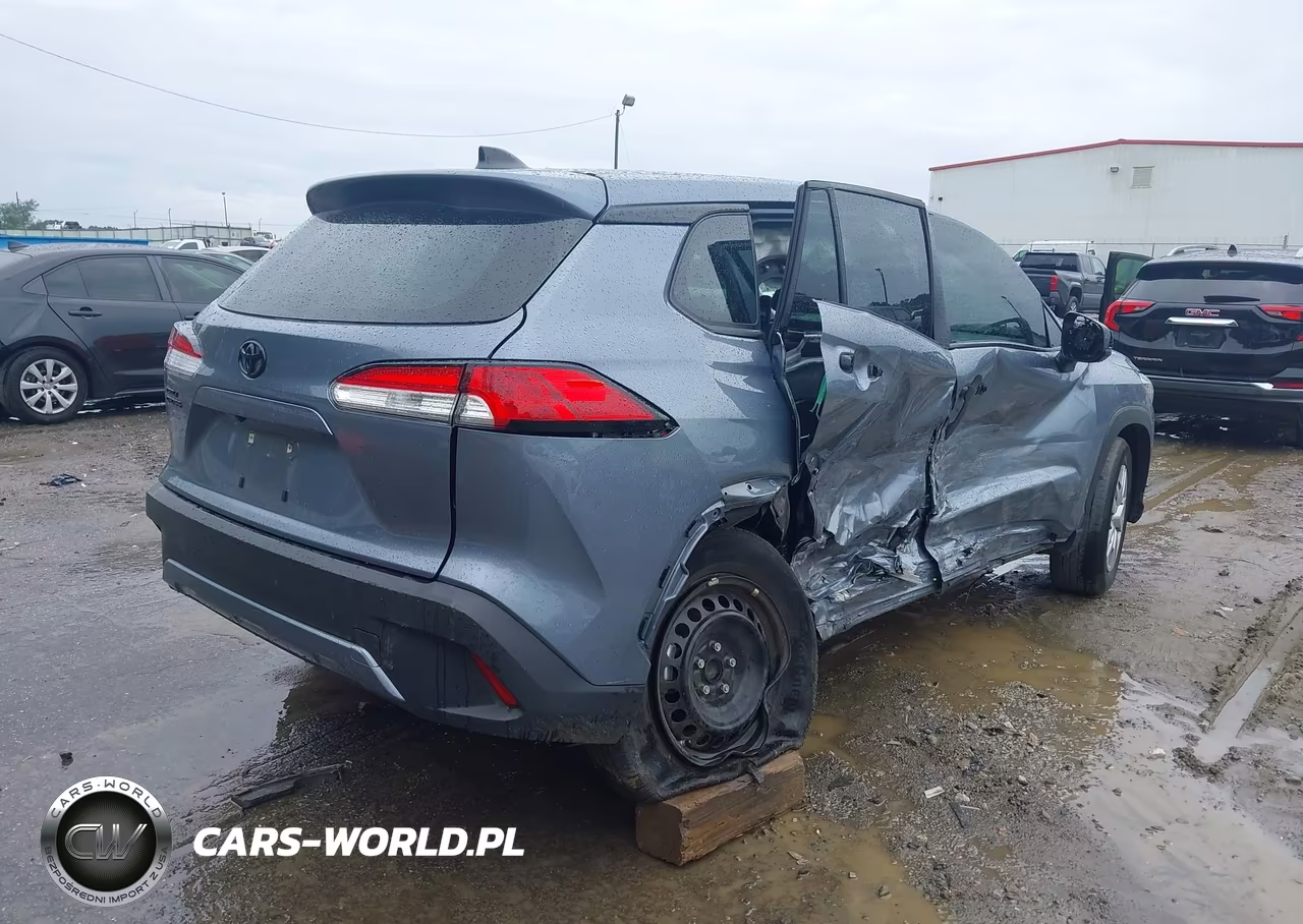 2022 Toyota Corolla Cross L VIN:7MUAAAAG7NV023465 - 4