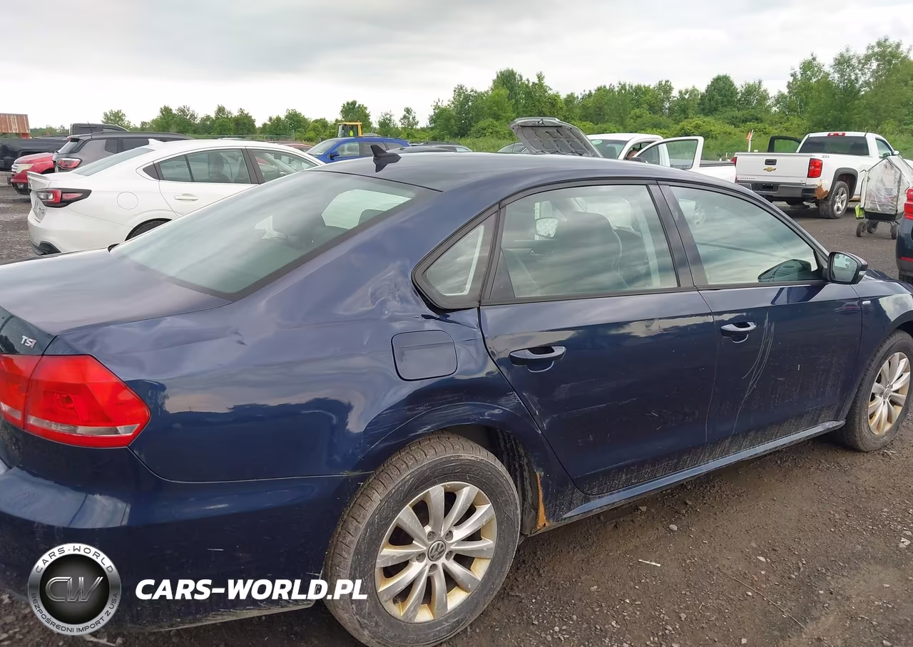 2015 Volkswagen Passat 1.8T Wolfsburg Edition VIN:1VWAS7A36FC017339 - 6