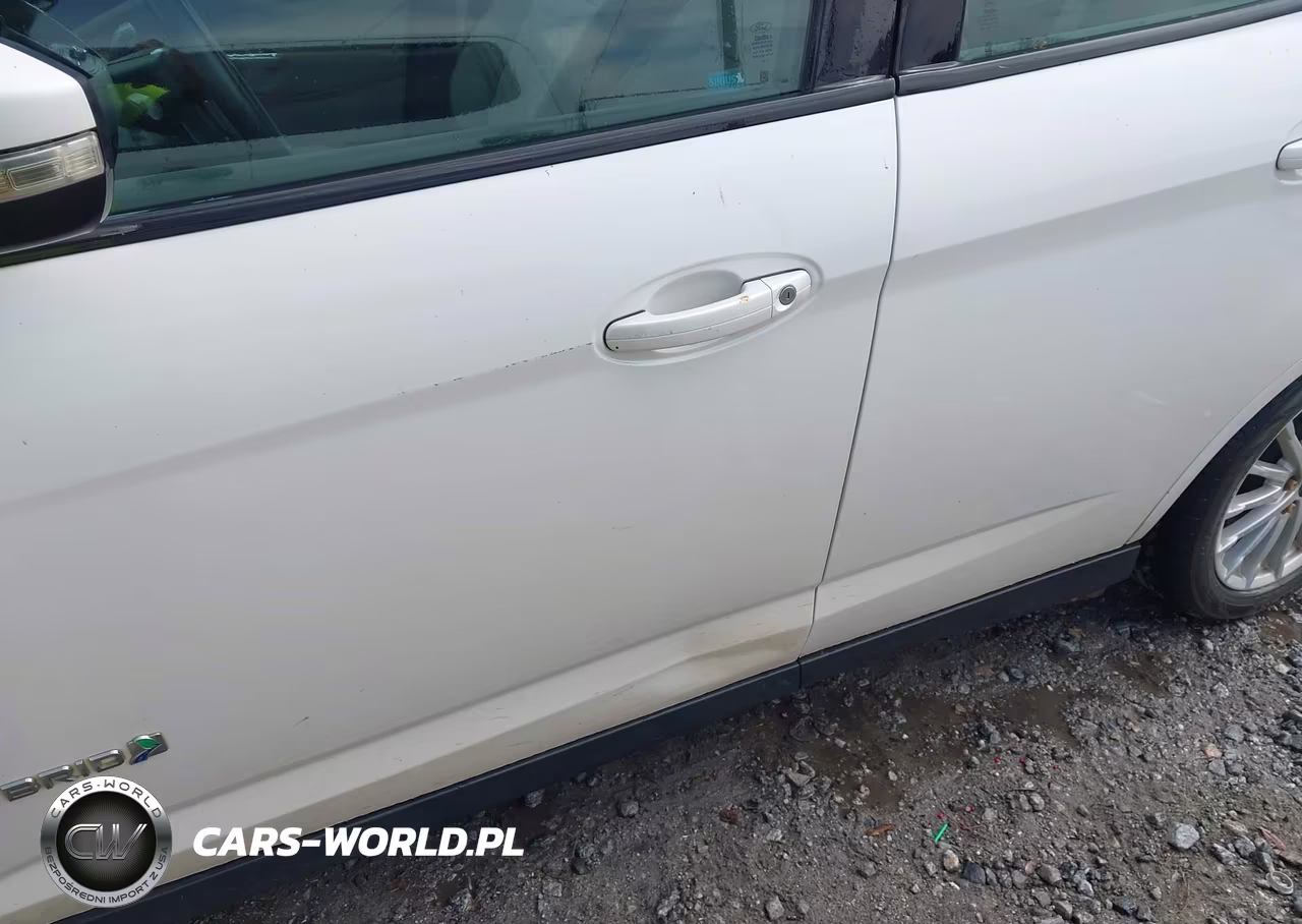 2015 Ford C-Max Hybrid Se VIN:1FADP5AUXFL105881 - 13