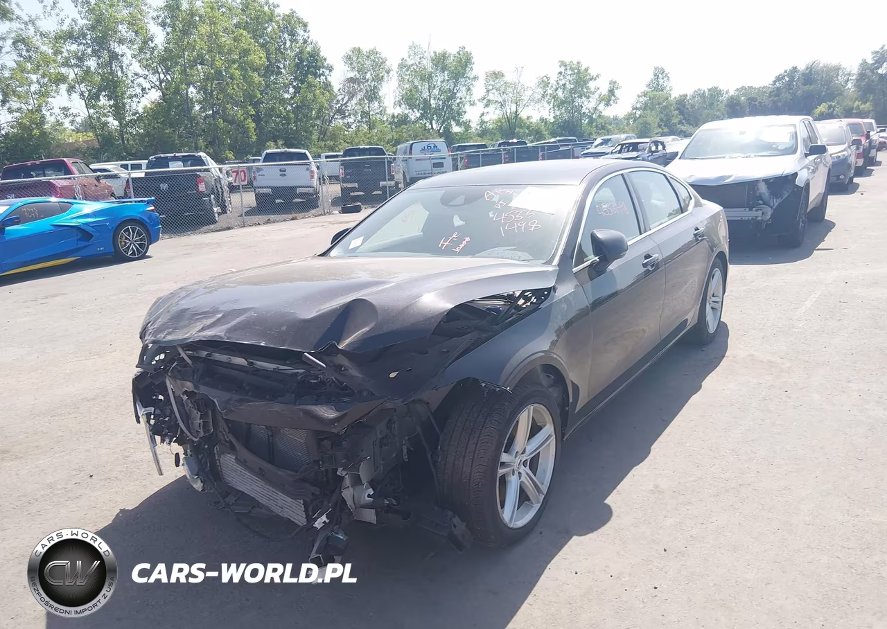 2018 Volvo S90 T5 Momentum VIN:LVY982MK0JP007443 - 2