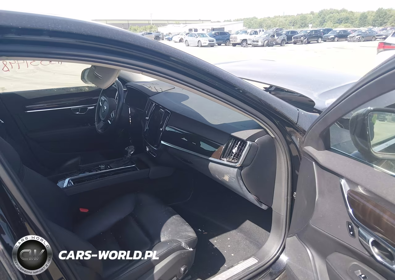 2018 Volvo S90 T5 Momentum VIN:LVY982MK0JP007443 - 5