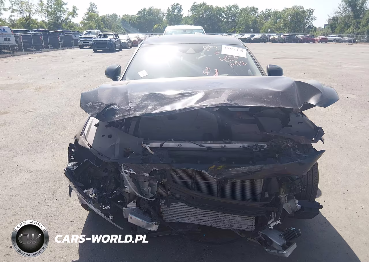 2018 Volvo S90 T5 Momentum VIN:LVY982MK0JP007443 - 6
