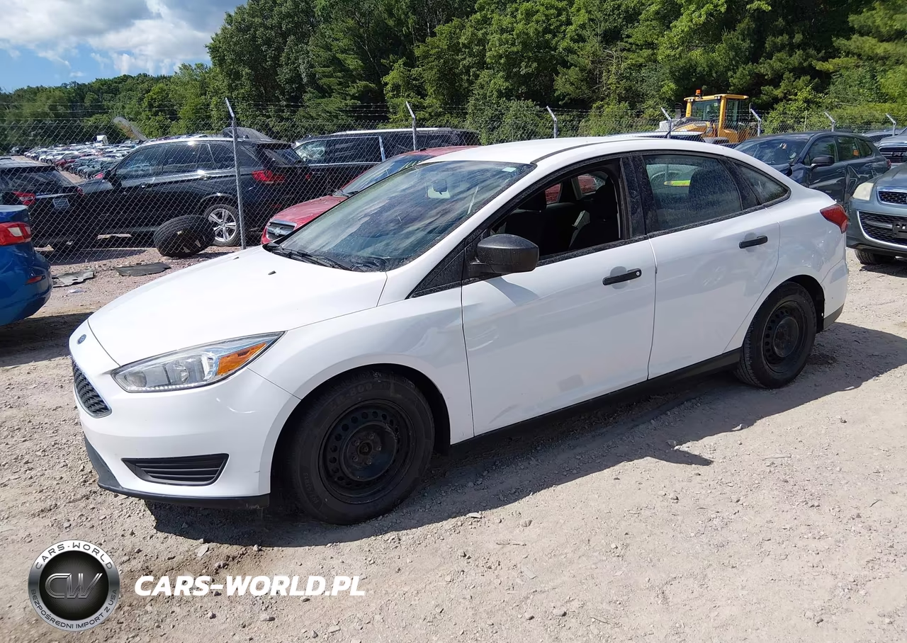 2017 Ford Focus S VIN:1FADP3E21HL283422 - 2