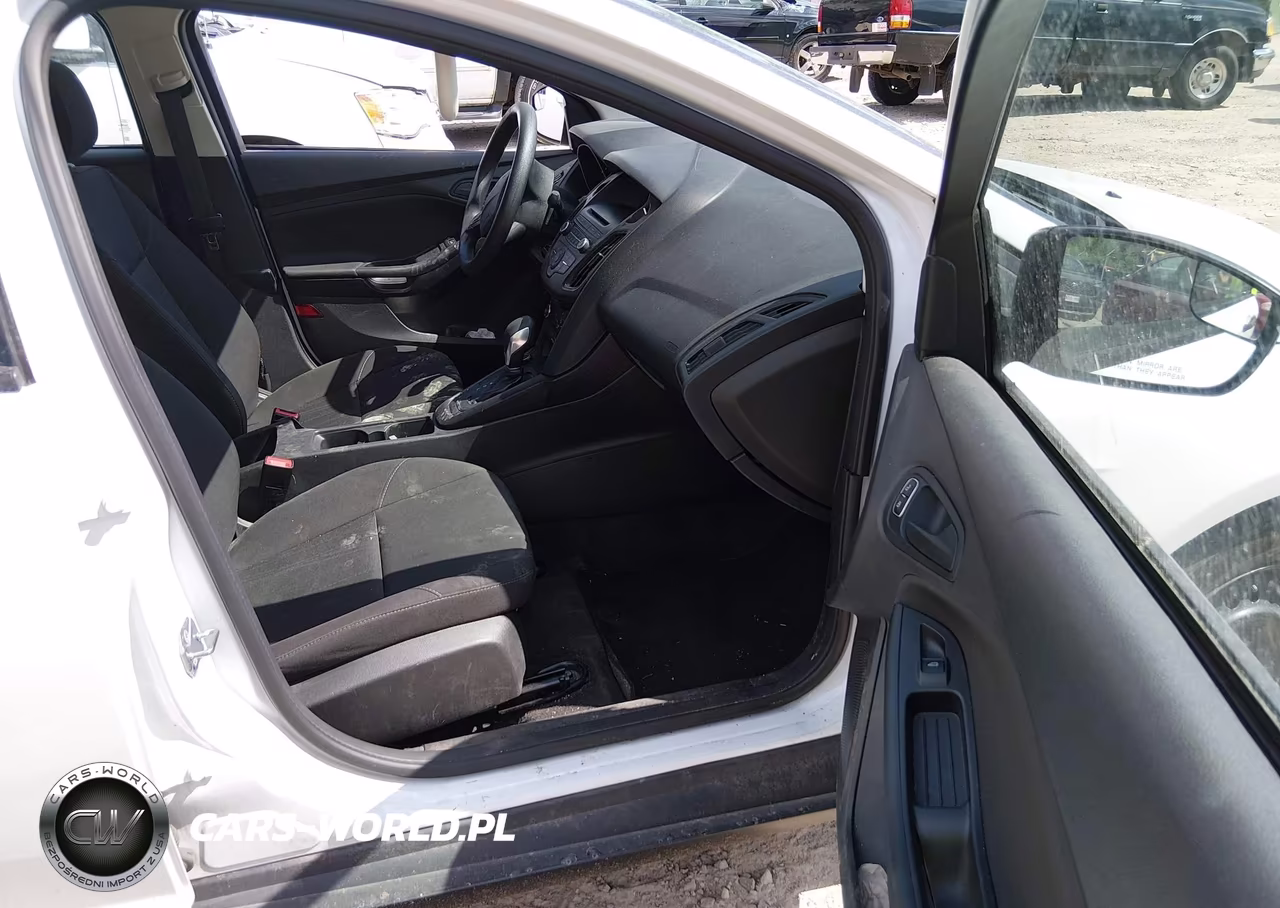 2017 Ford Focus S VIN:1FADP3E21HL283422 - 5
