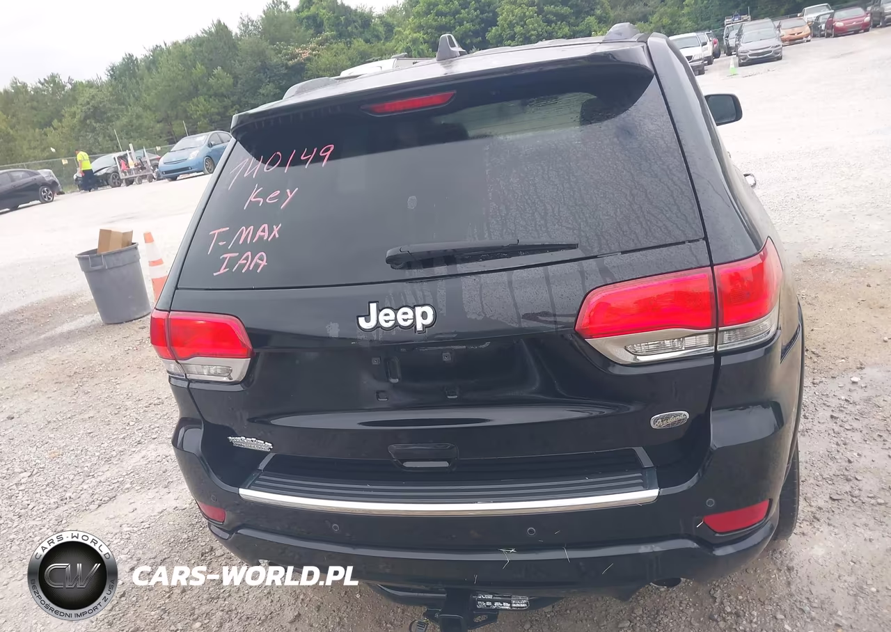 2017 Jeep Grand Cherokee Overland 4X2 VIN:1C4RJECG0HC740149 - 16