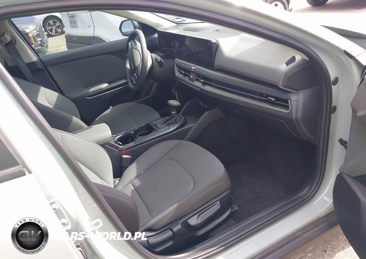 2025 Kia K4 Lxs VIN:3KPFT4DE2SE229238 - 5