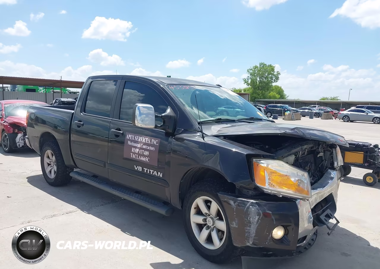 2014 Nissan Titan Sv