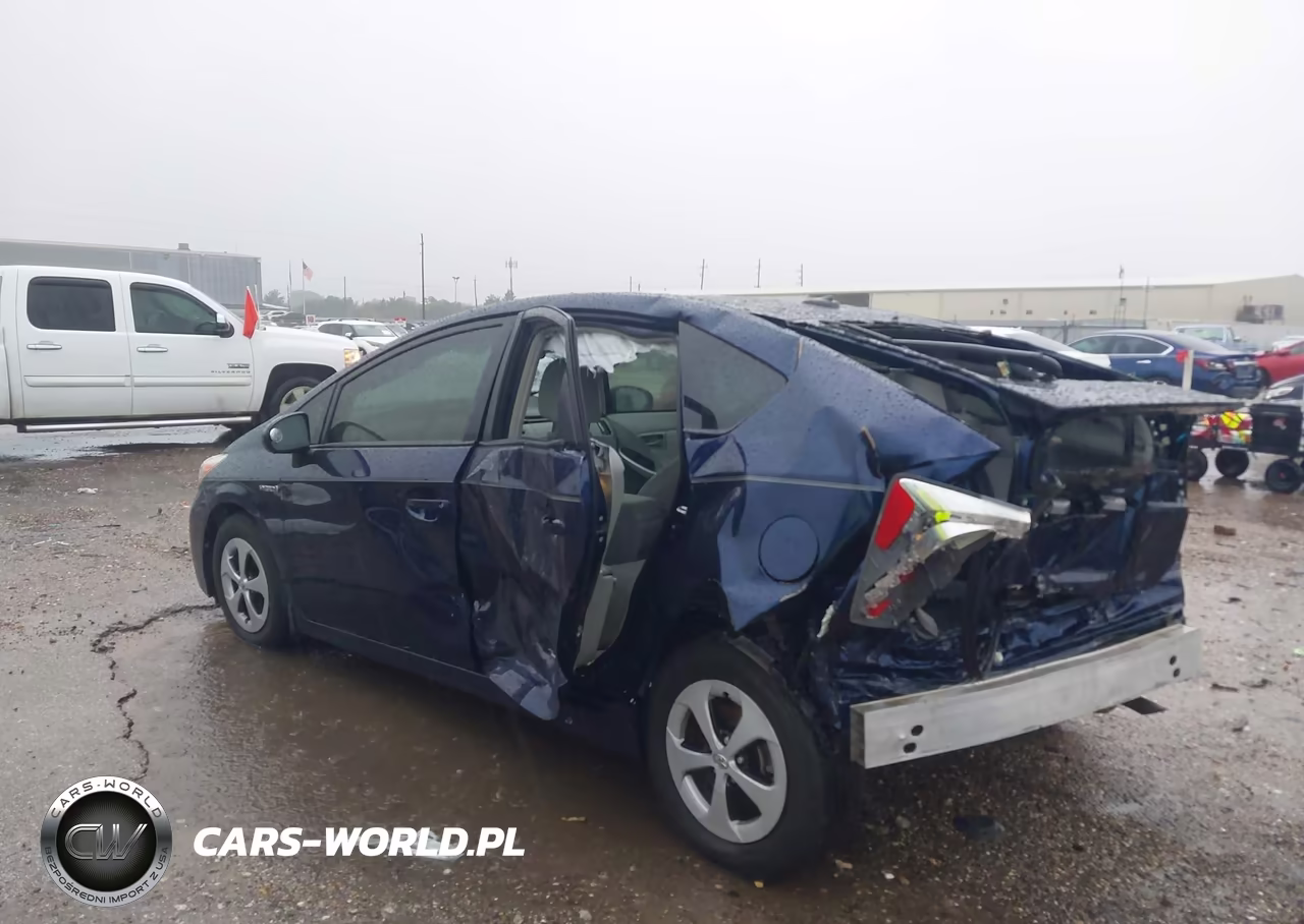 2015 Toyota Prius Three VIN:JTDKN3DU6F1920274 - 3